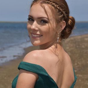 Meet your Posher, Angie